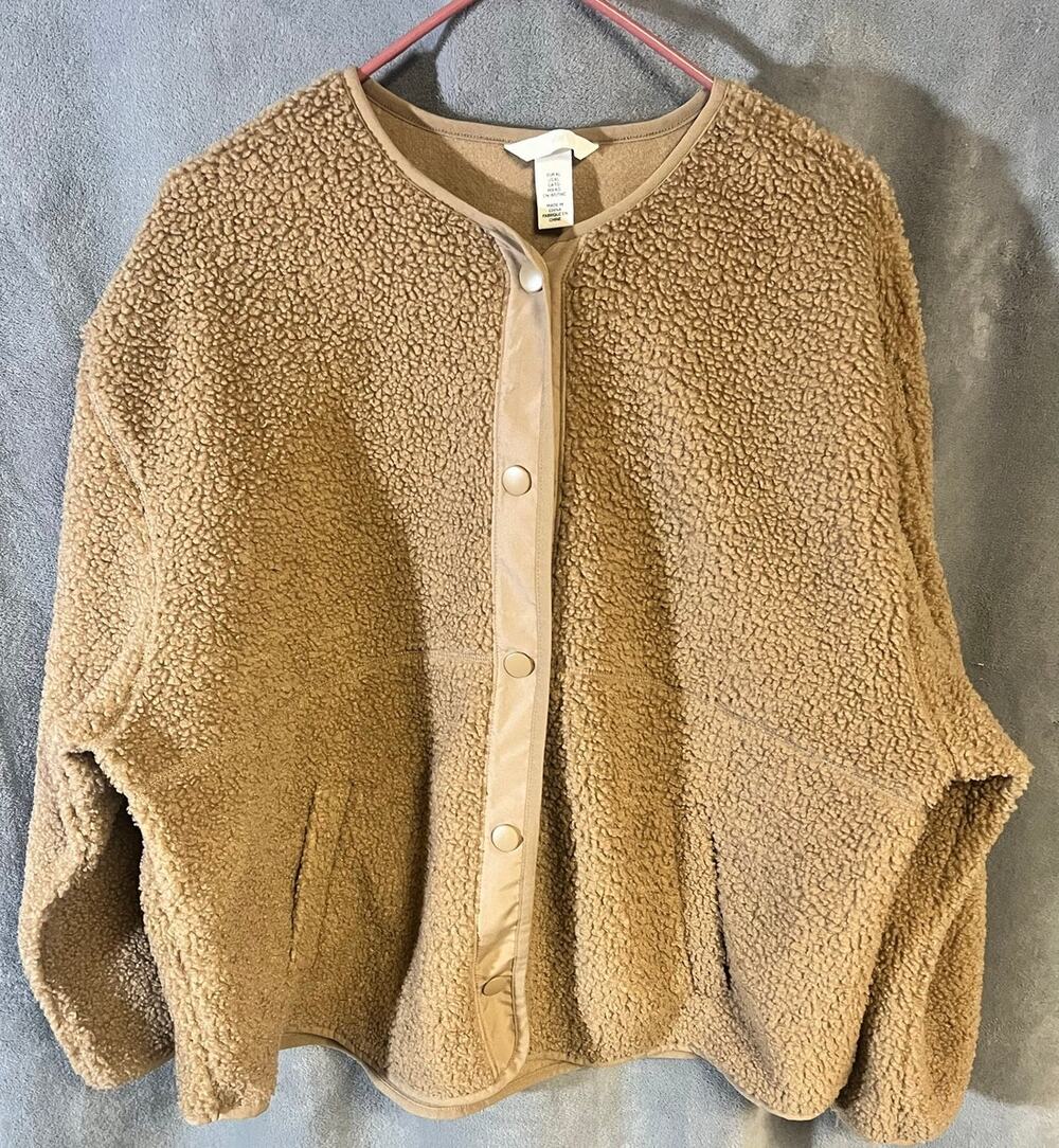 H&M light brown button up sherpa sweater Size XL